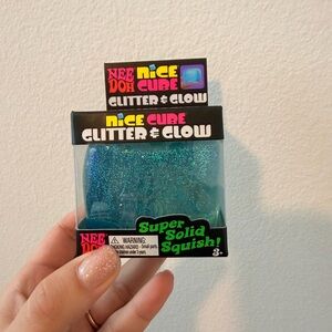 NeeDoh Nice Cube Glitter & Glow BLUE